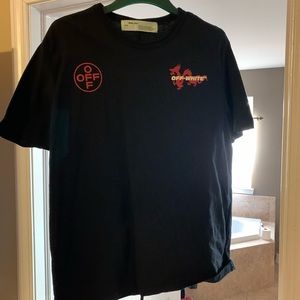 Off-White Tee shirt